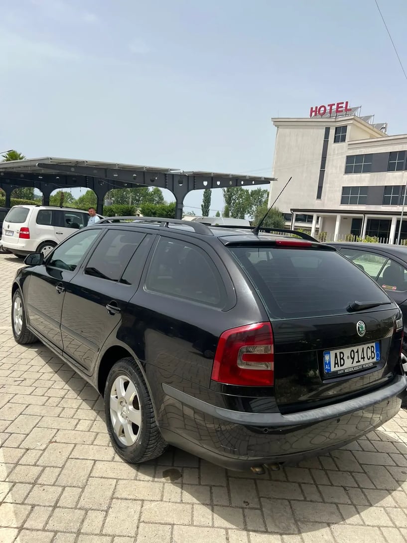 Auto mieten in Tirana