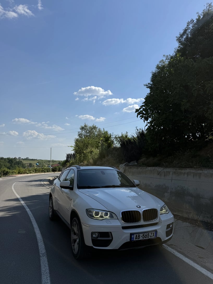 Rent a car in Tirana
