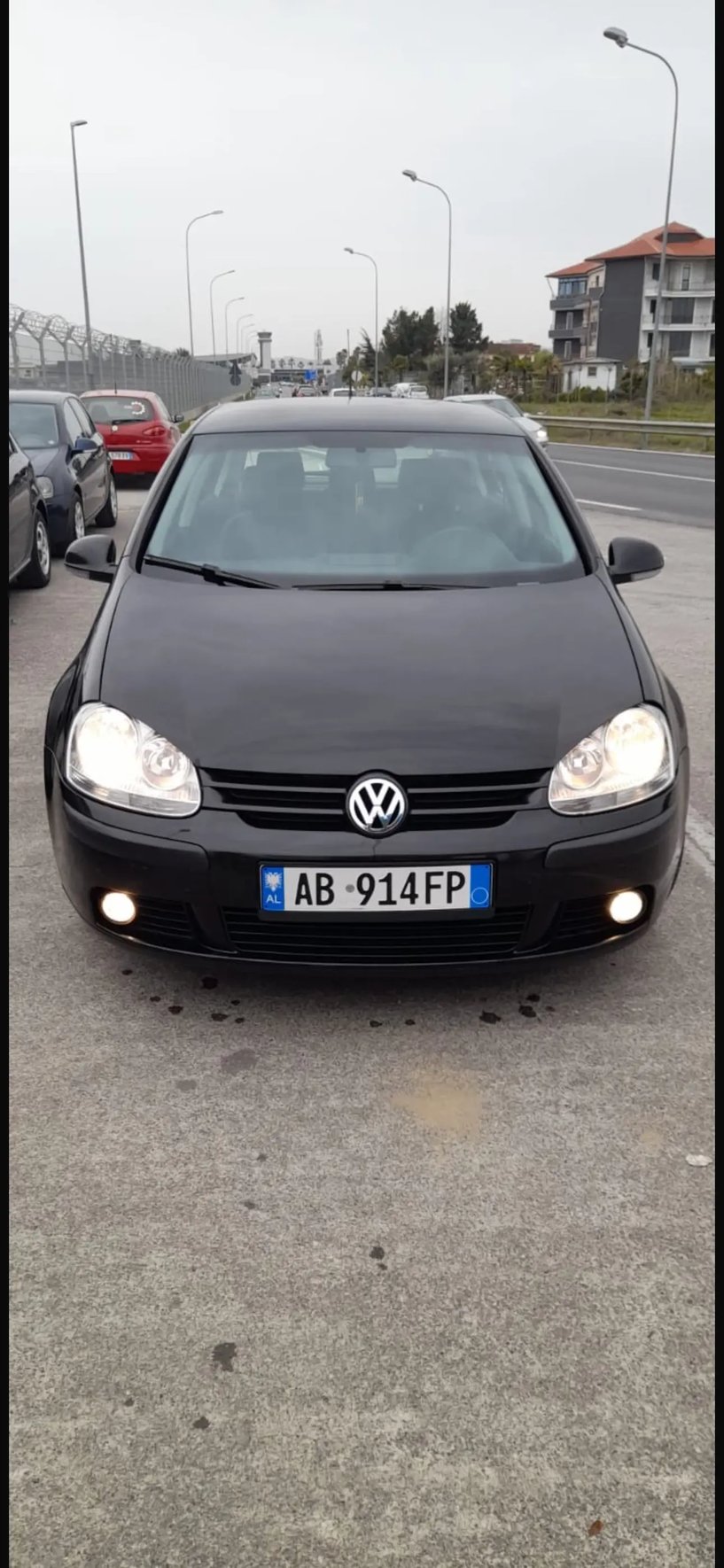 Alquila un coche en Tirana