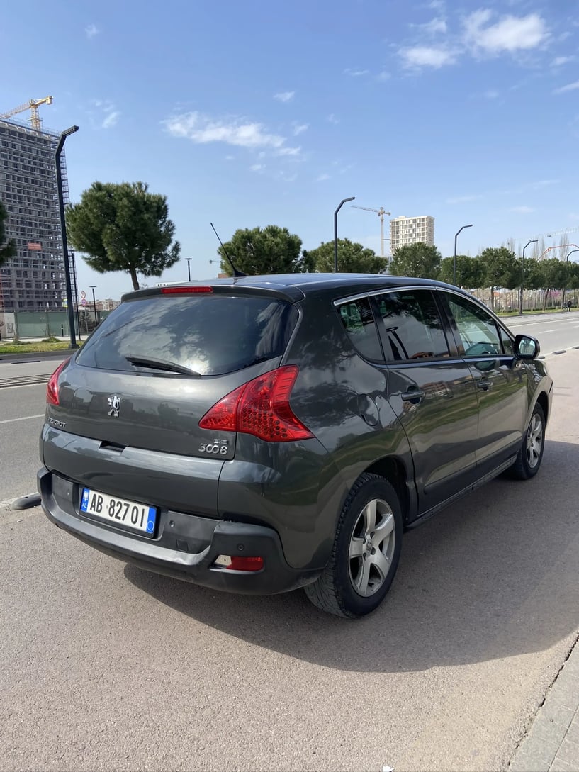 Rent a car in Tirana