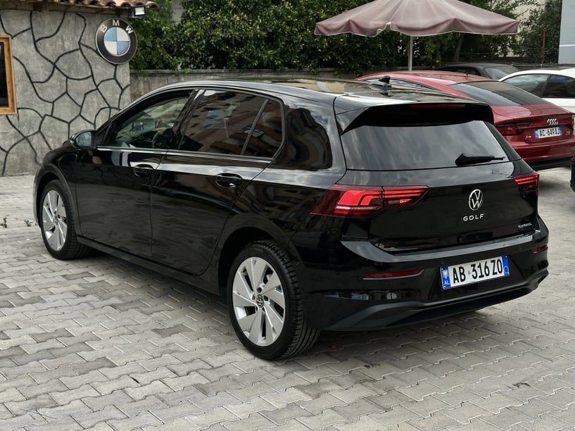 Rent a car in Tirana