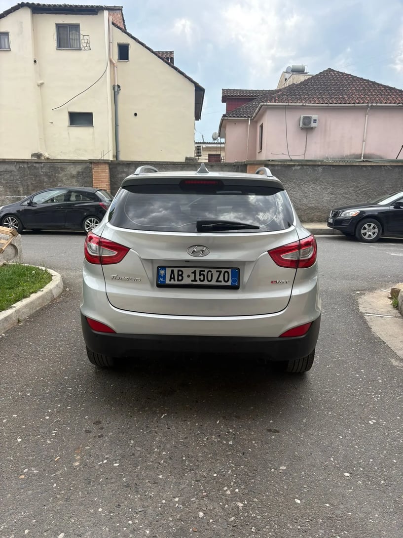 Rent a car in Tirana