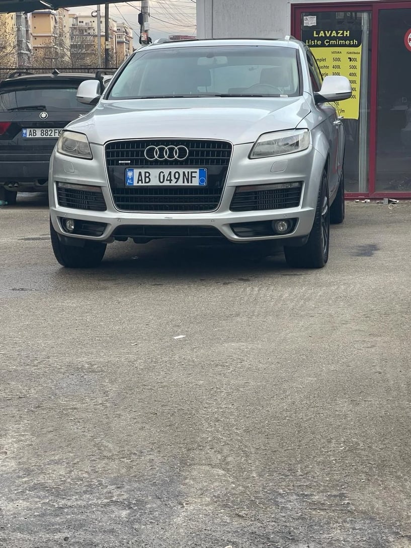 Auto mieten in Tirana