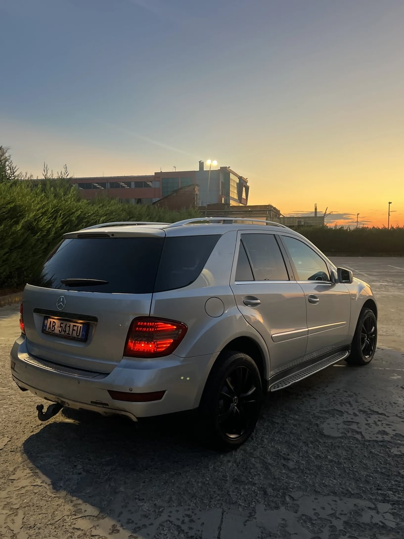 Rent a car in Tirana