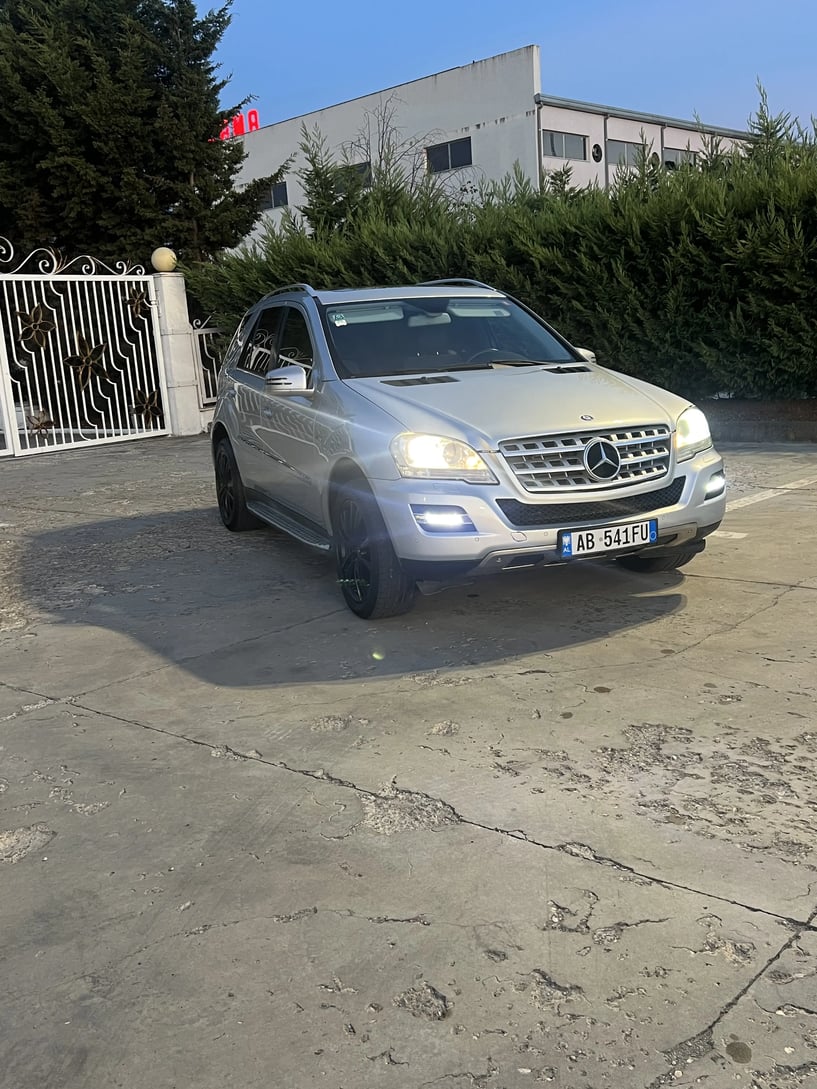 Rent a car in Tirana