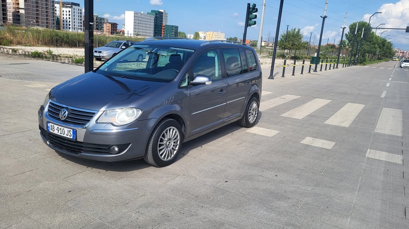 Rent a car in Tirana