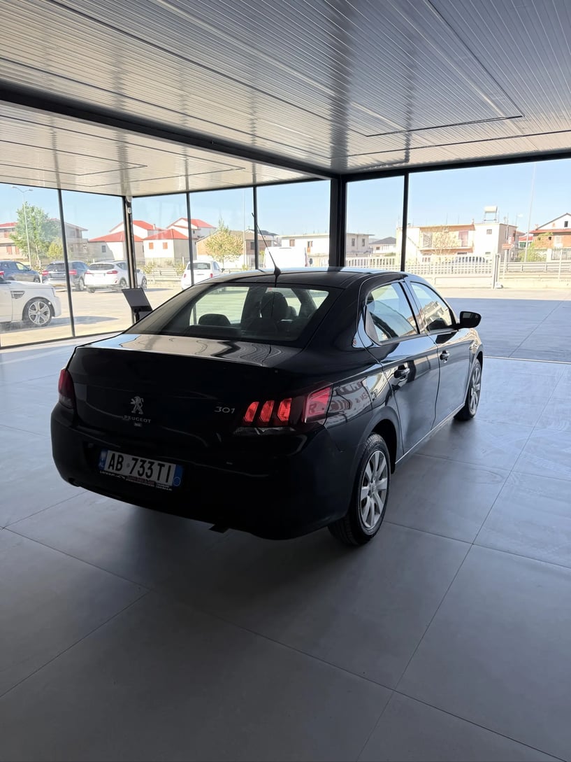 Rent a car in Tirana