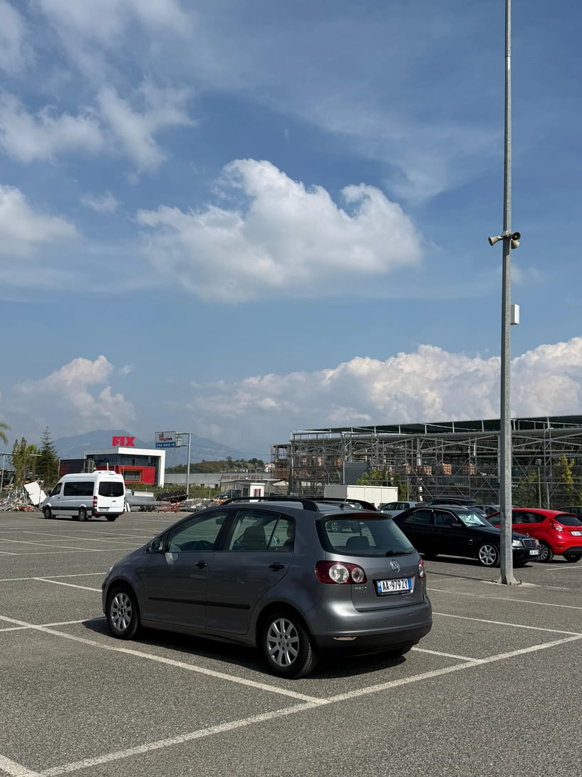 Rent a car in Tirana