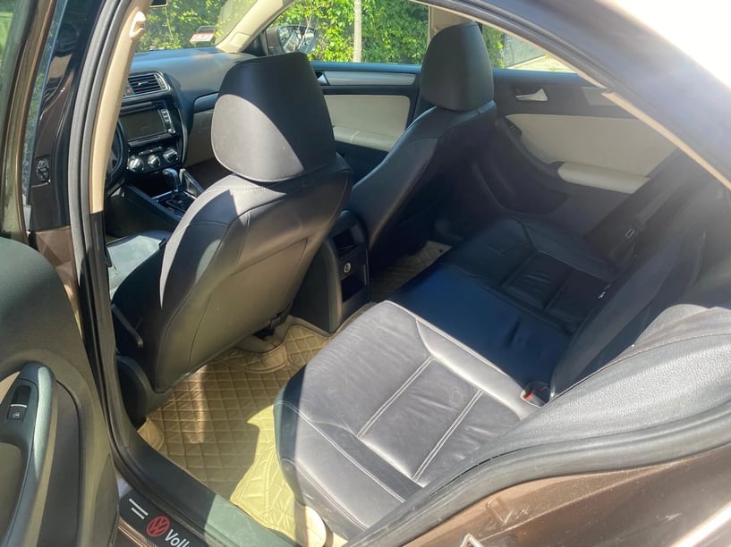 Alquila un coche en Tirana