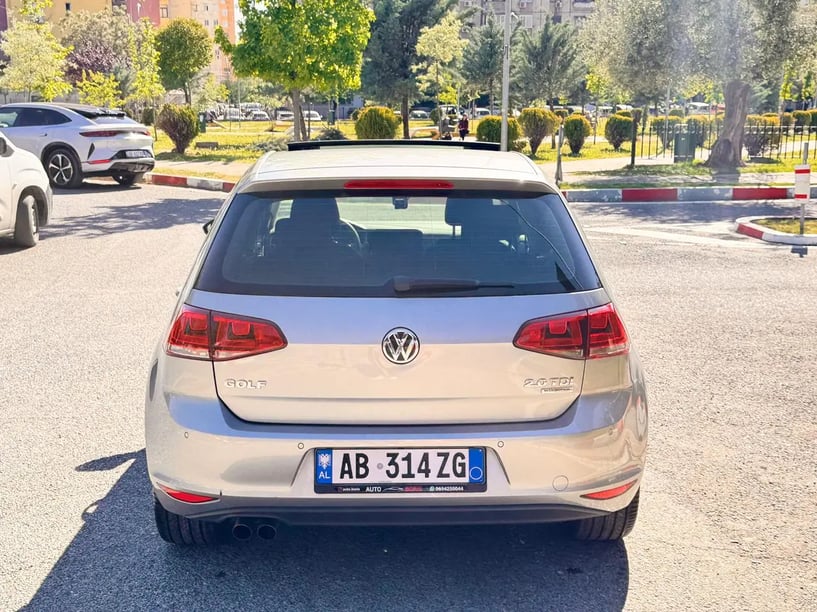 Rent a car in Tirana