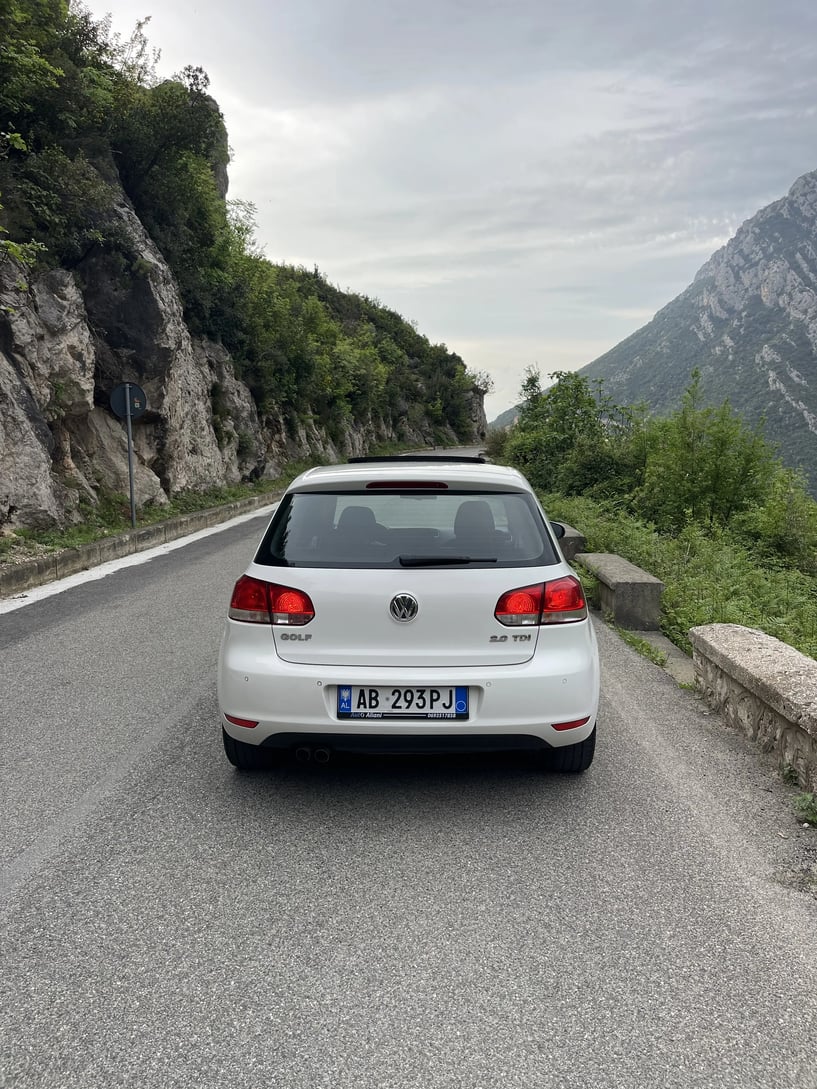 Rent a car in Tirana