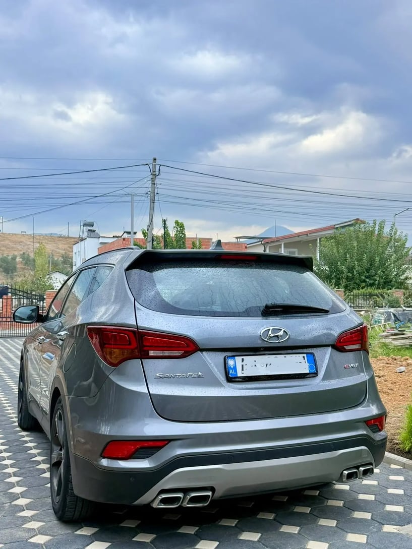 Rent a car in Tirana