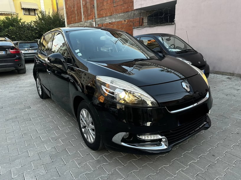 Auto mieten in Tirana