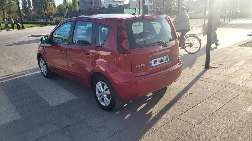 Rent a car in Tirana
