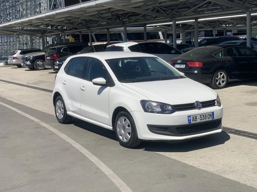 Wynajmij samochód w Tirana