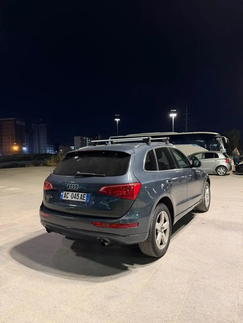 Rent a car in Tirana