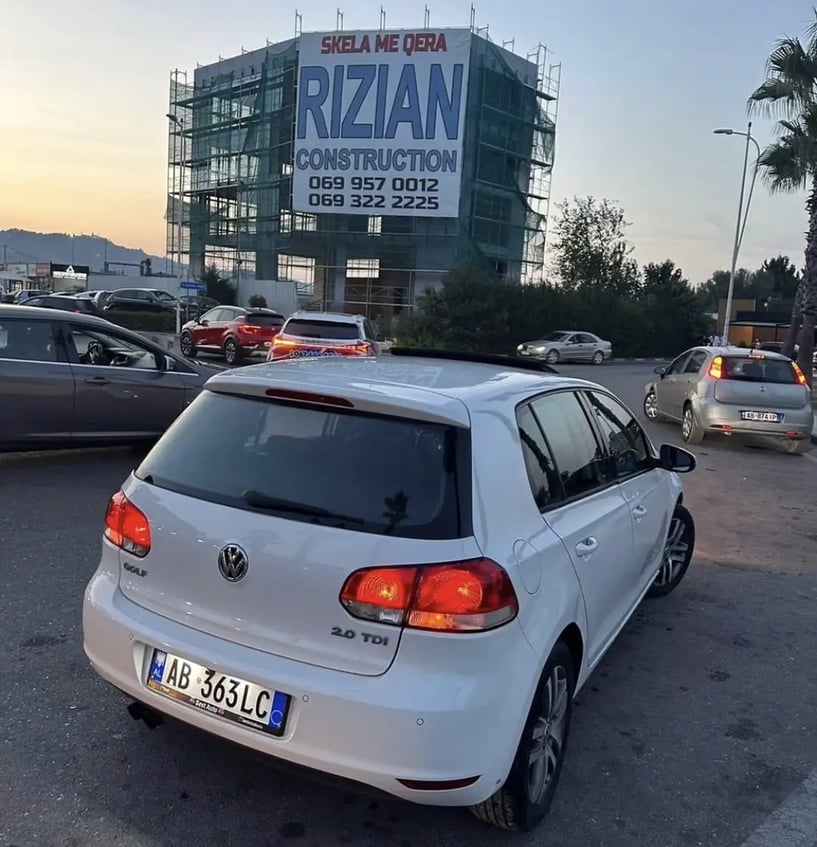 Rent a car in Tirana