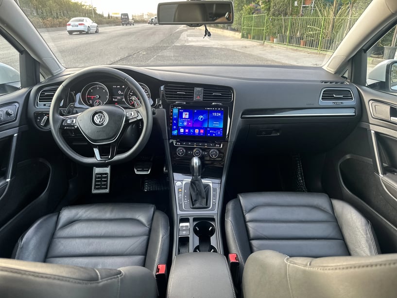 Rent a car in Tirana