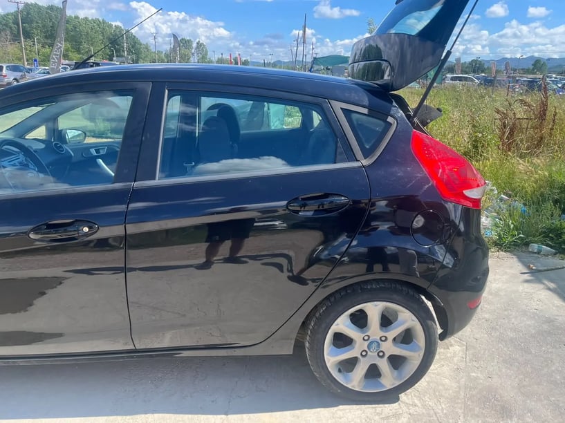 Rent a car in Tirana