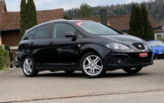 Noleggia un'auto a Tirana