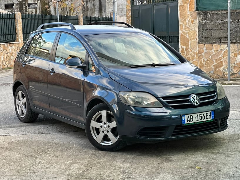 Louer une voiture à Tirana