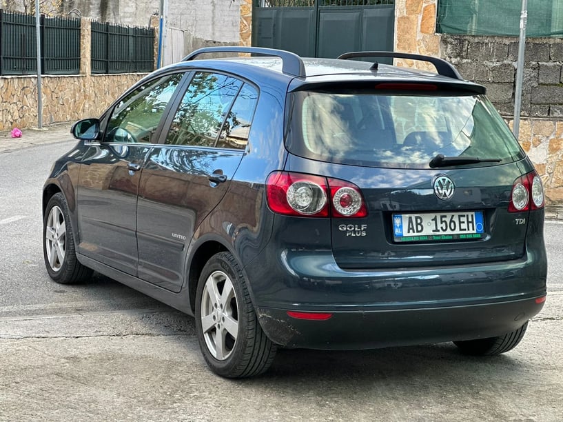 Louer une voiture à Tirana