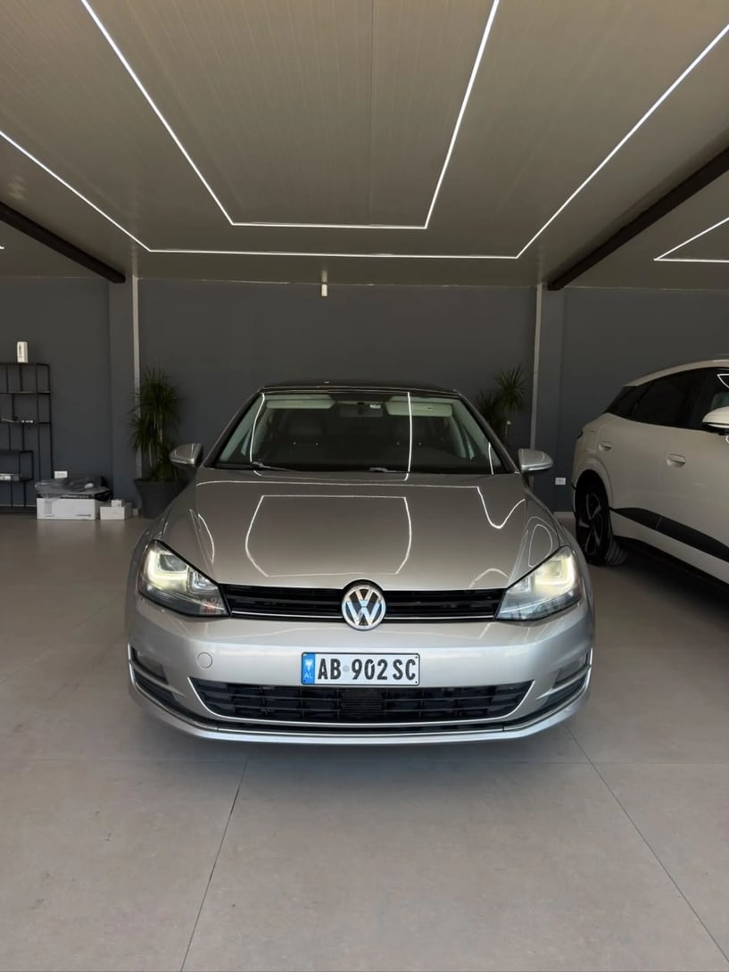 Rent a car in Tirana