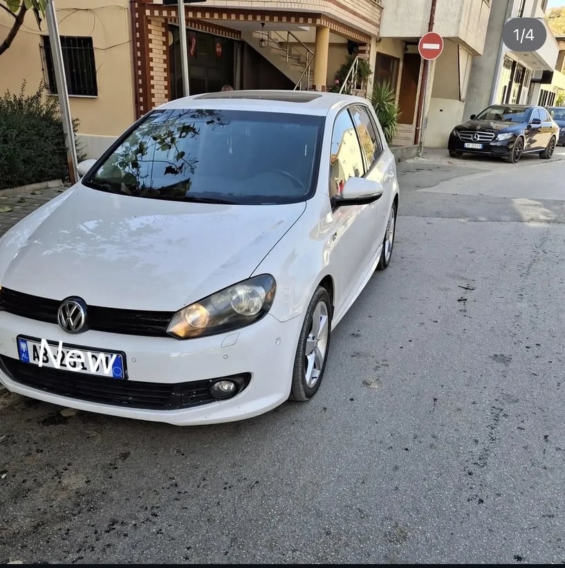Rent a car in Tirana
