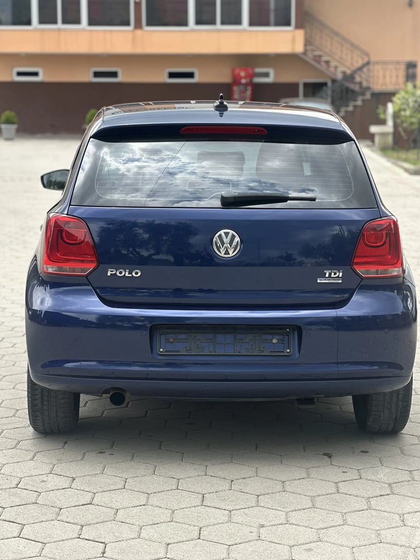 Wynajmij samochód w Tirana