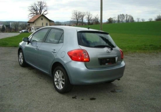 Louer une voiture à Tirana