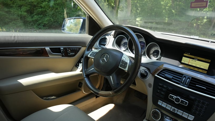 Rent a car in Tirana