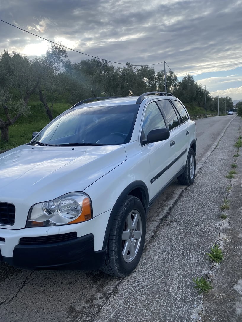 Rent a car in Tirana