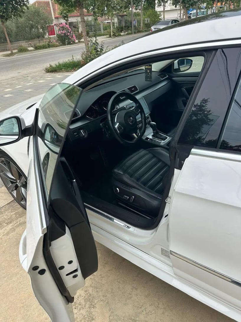 Rent a car in Lushnje