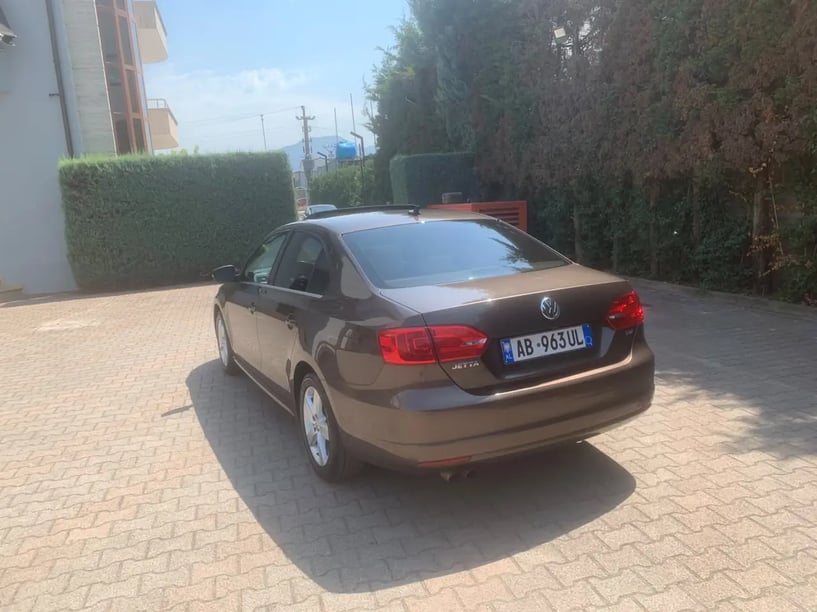Rent a car in Tirana