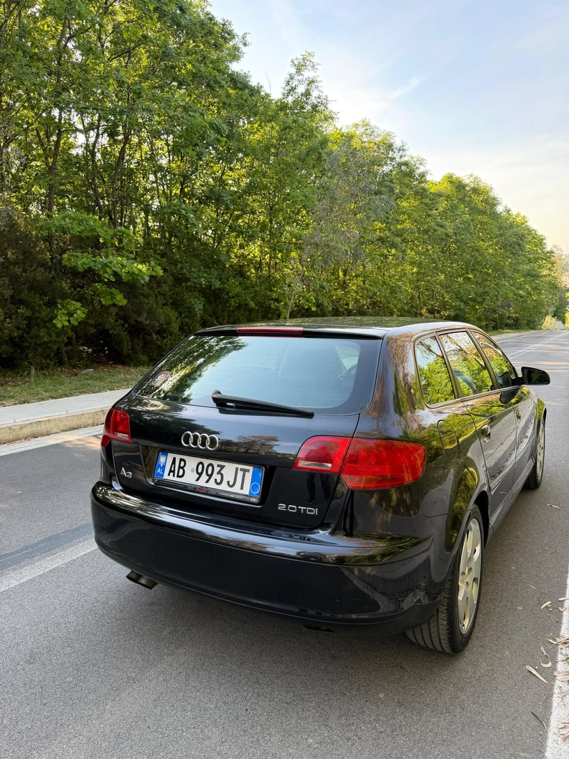 Wynajmij samochód w Tirana