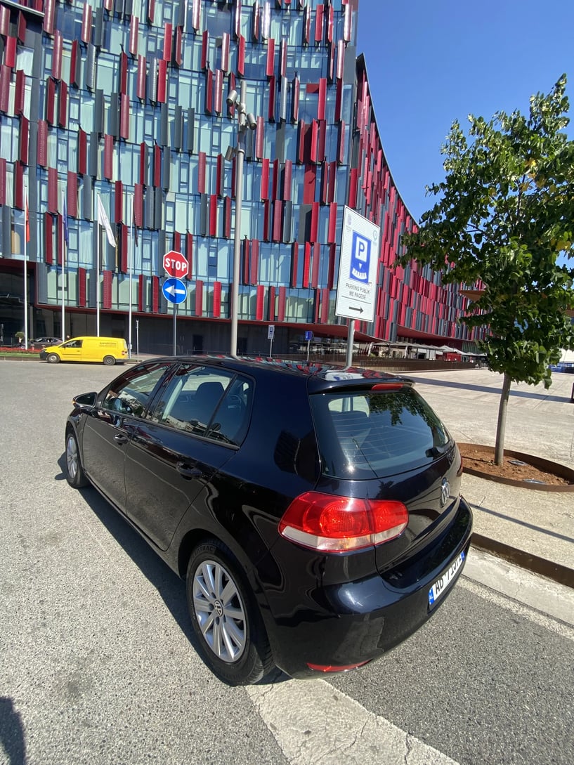 Rent a car in Tirana