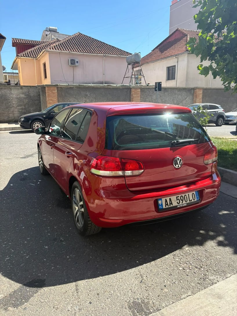 Rent a car in Tirana