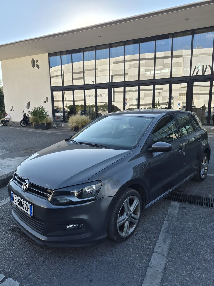 Rent a car in Tirana