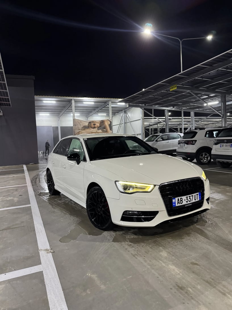 Louer une voiture à Tirana