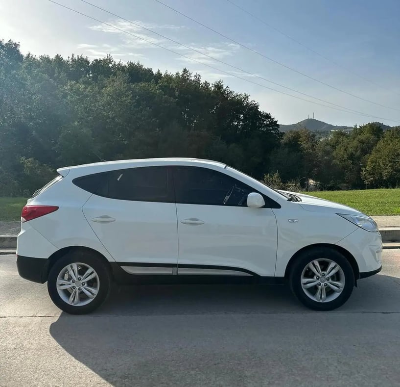 Rent a car in Tirana