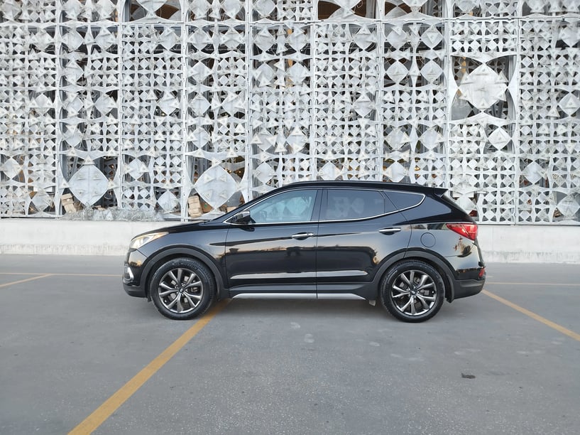 Noleggia un'auto a Tirana