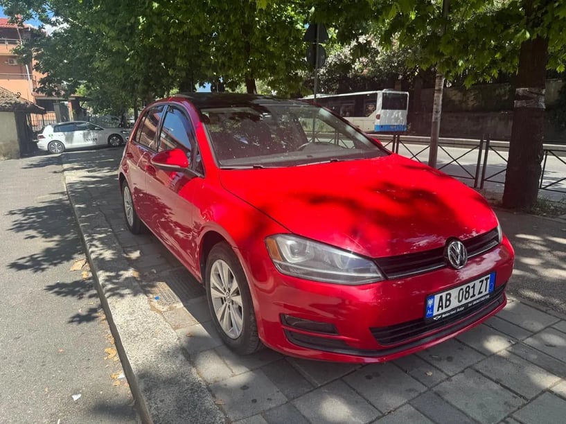 Rent a car in Tirana