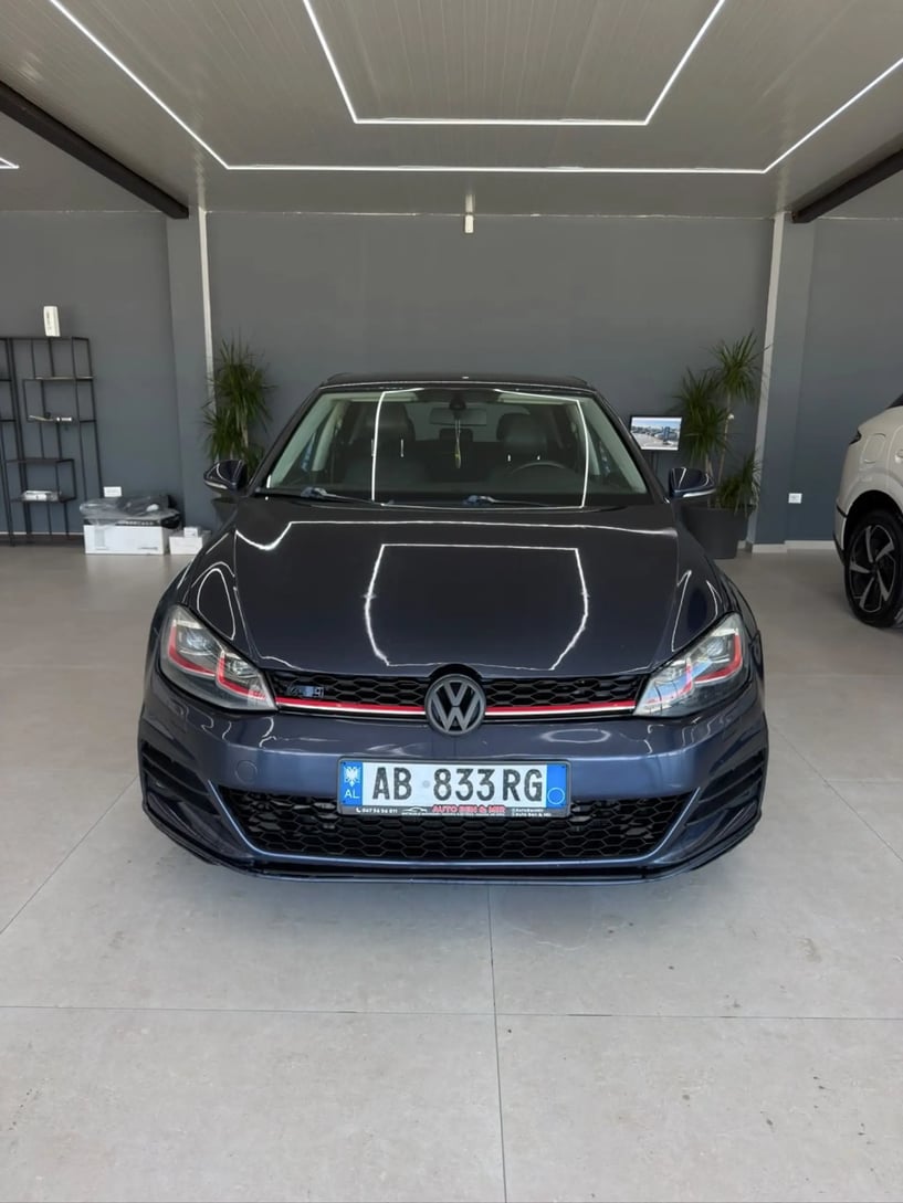 Rent a car in Tirana