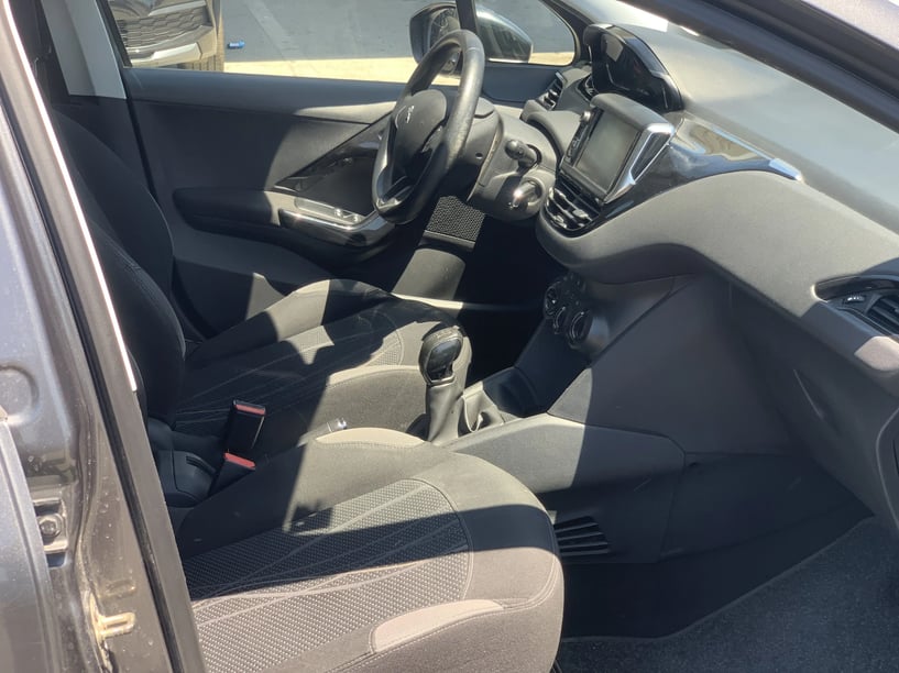 Rent a car in Tirana